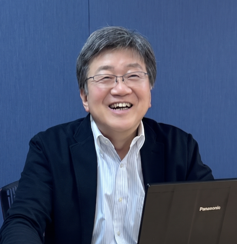 山本 嘉人 先生